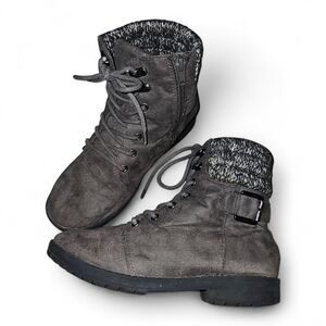 Falls Creek Kids Gray Sweater Cuff Boots – Size 3